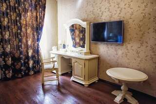 Отель Promenade Park Hotel Шымкент Улучшенный двухместный номер с 1 кроватью-3